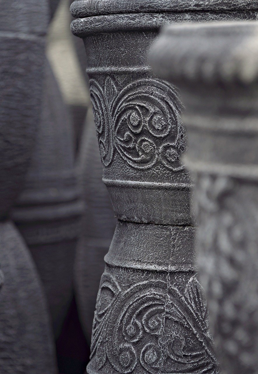 stone-vase-8665570_1280